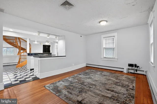 $2,750 | 18 Grove Haddonfield Nj 08033, Unit B, Haddonfield, NJ 08033