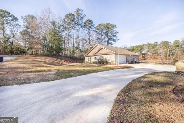 $315,000 | 202 South Lake Court, Dublin, GA 31021