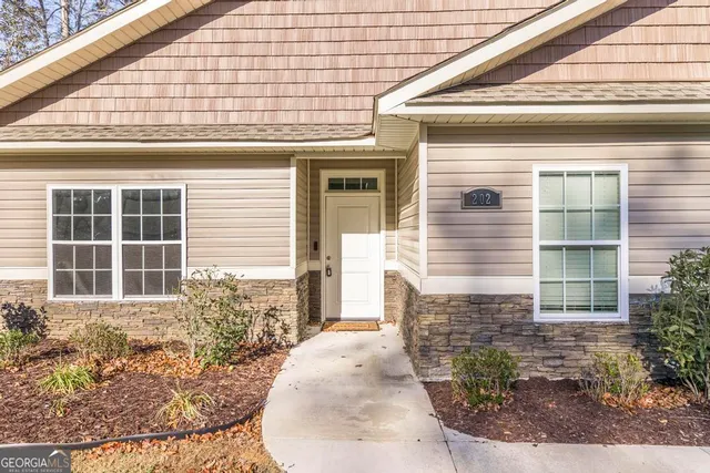 $315,000 | 202 South Lake Court, Dublin, GA 31021