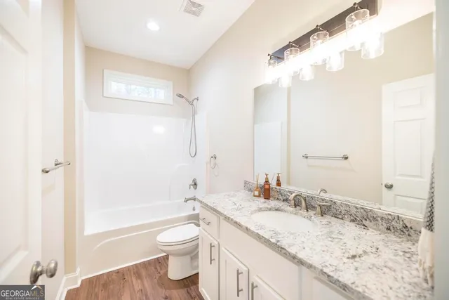 $315,000 | 202 South Lake Court, Dublin, GA 31021