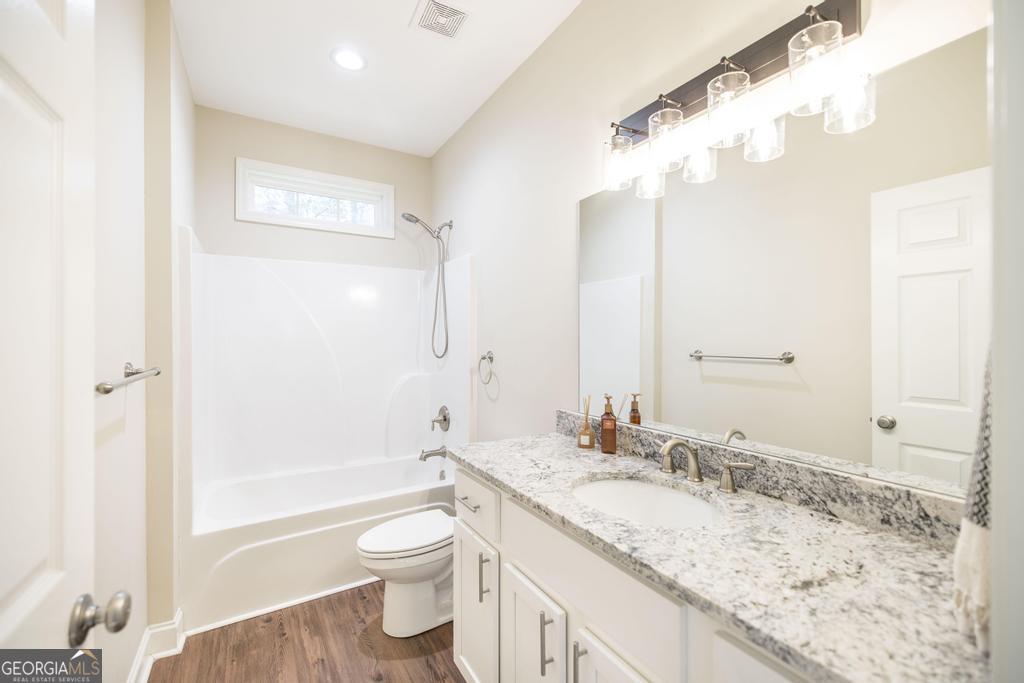 202 South Lake Court Dublin, GA 31021 - Photo 10 of 36