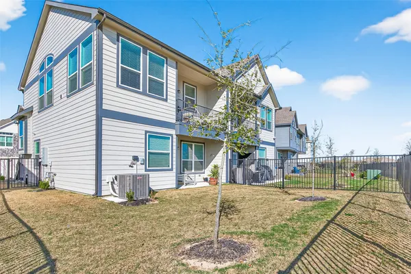 $2,700 | 21163 Medina River Drive, Cypress, TX 77433