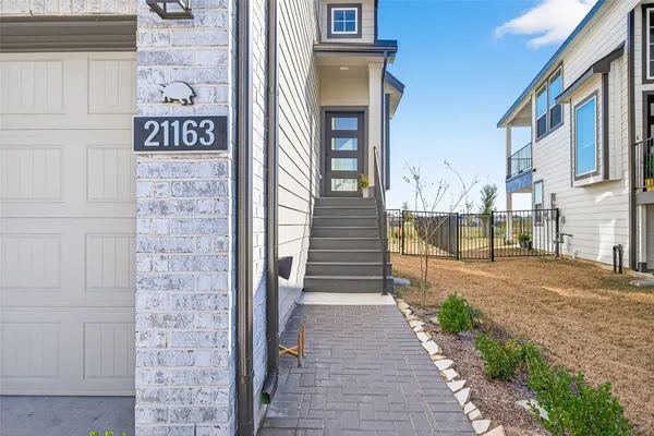 $2,700 | 21163 Medina River Drive, Cypress, TX 77433