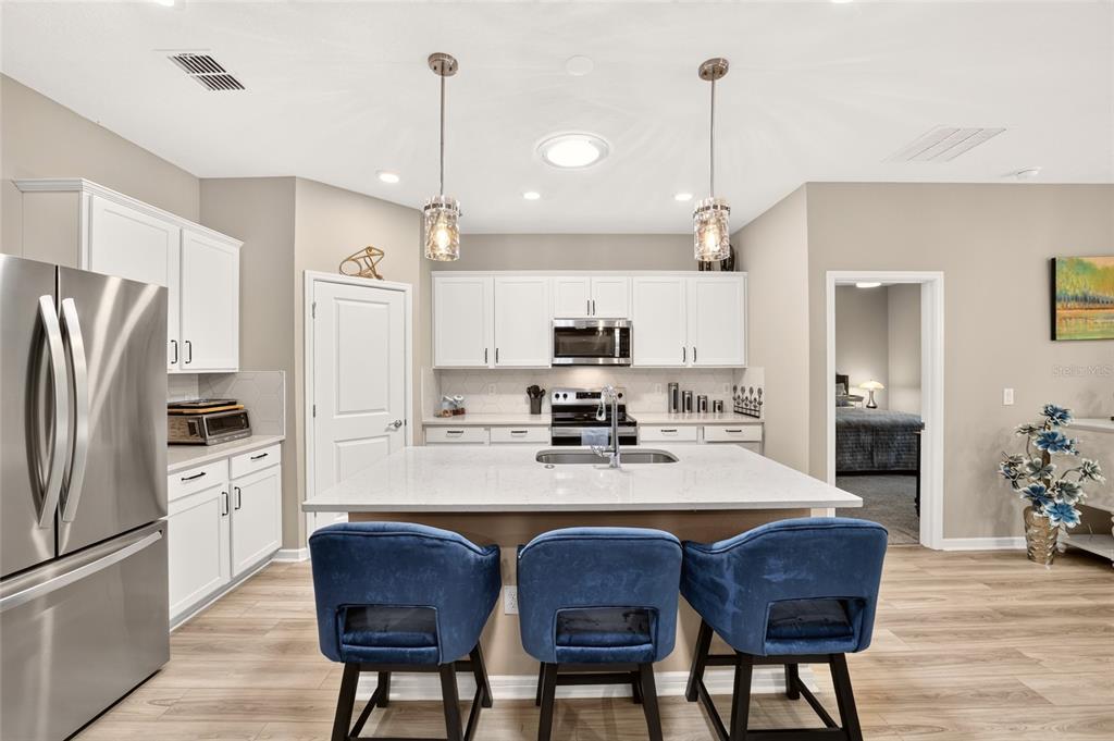 8187 Southwest 52nd Lane Road Ocala, FL 34481 - Photo 11 of 42 Gallery Image 11