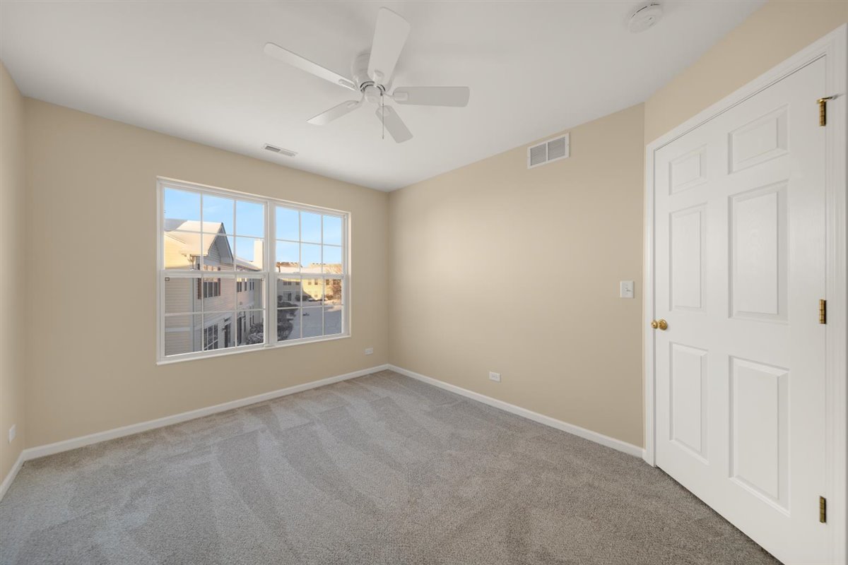 1934 West Cobblestone Road Romeoville, IL 60446 - Photo 14 of 17