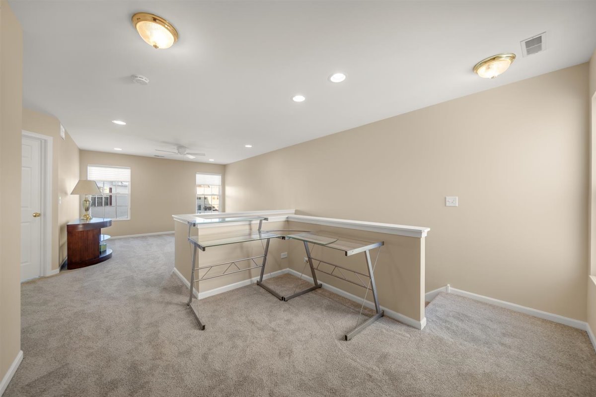 1934 West Cobblestone Road Romeoville, IL 60446 - Photo 7 of 17