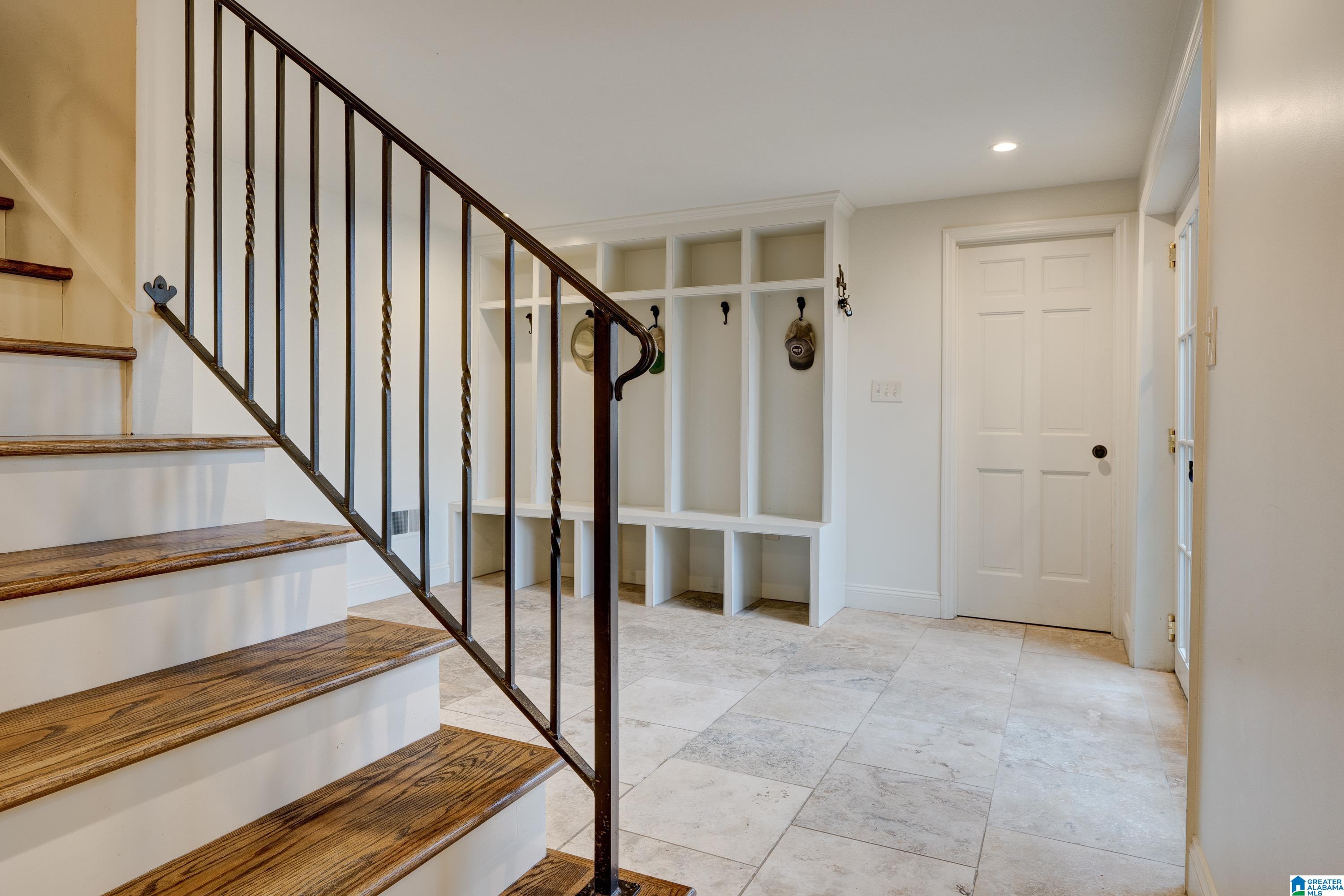 3769 North Woodridge Road Birmingham, AL 35223 - Photo 30 of 34
