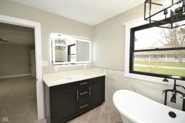 $299,900 | 403 East Elm Street, Sharpsville, IN 46068