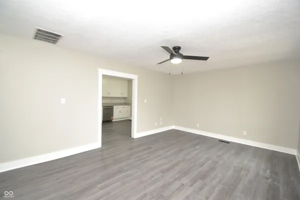 $299,900 | 403 East Elm Street, Sharpsville, IN 46068