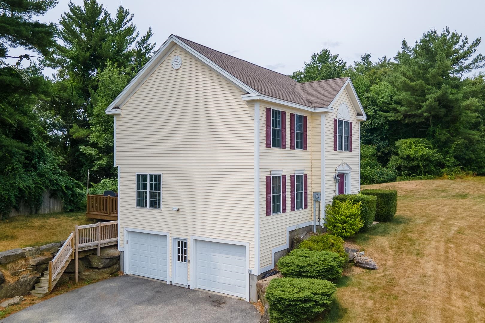 35 Pond Road Raymond, NH 03077 - Photo 5 of 37