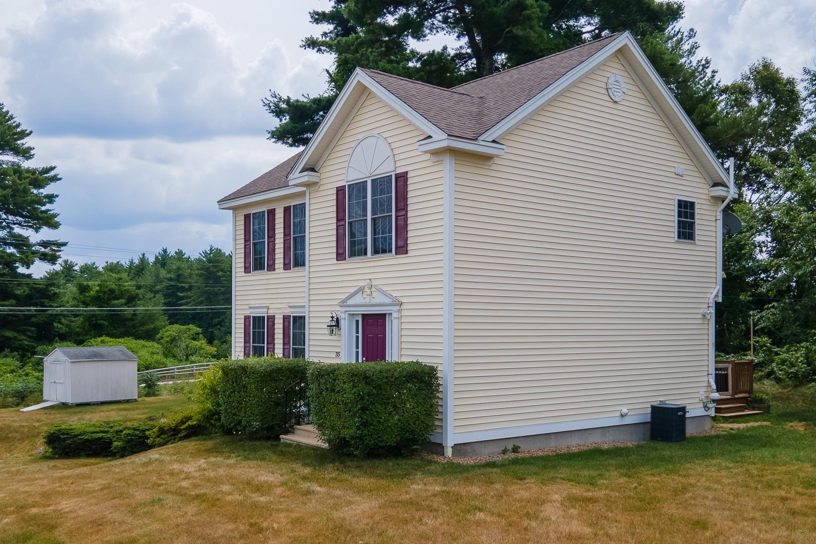 35 Pond Road Raymond, NH 03077 - Photo 7 of 37