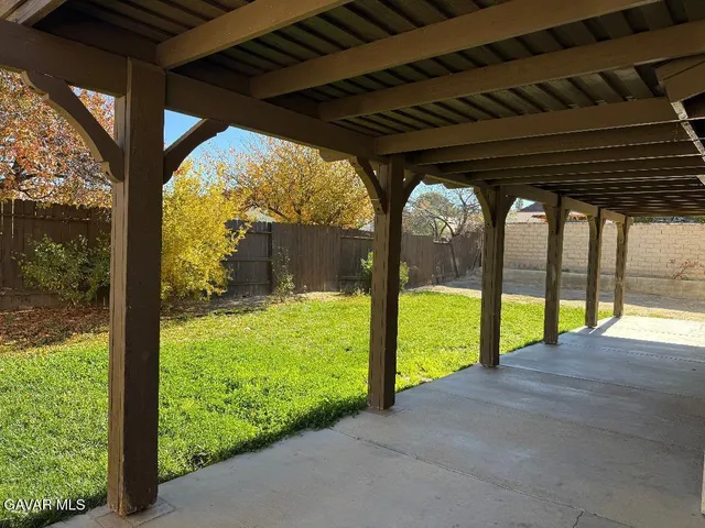 $2,700 | 37748 Mountainside Drive, Palmdale, CA 93550
