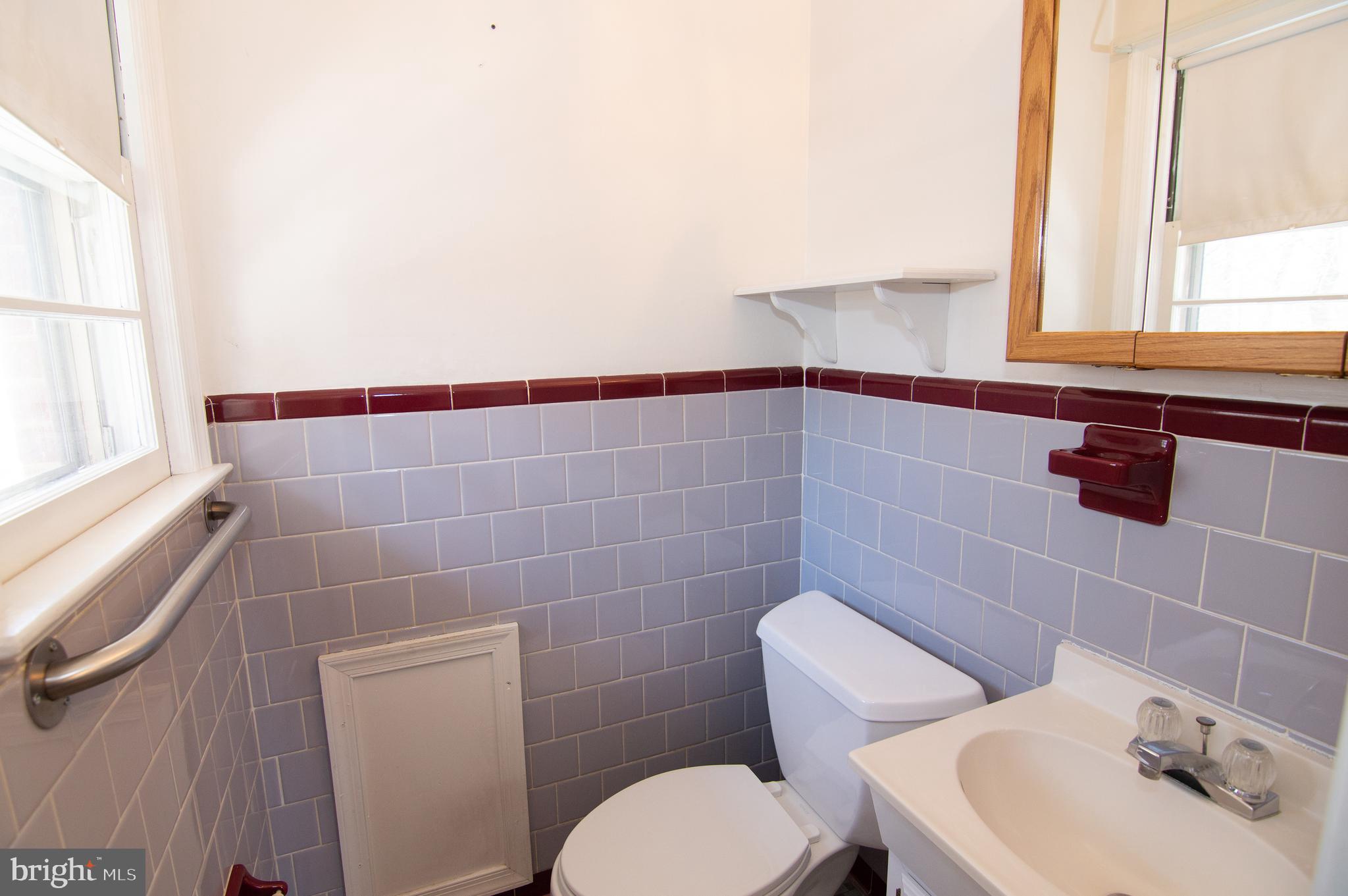 6714 Hackberry Street Springfield, VA 22150 - Photo 22 of 42 Main Level Half Bath
