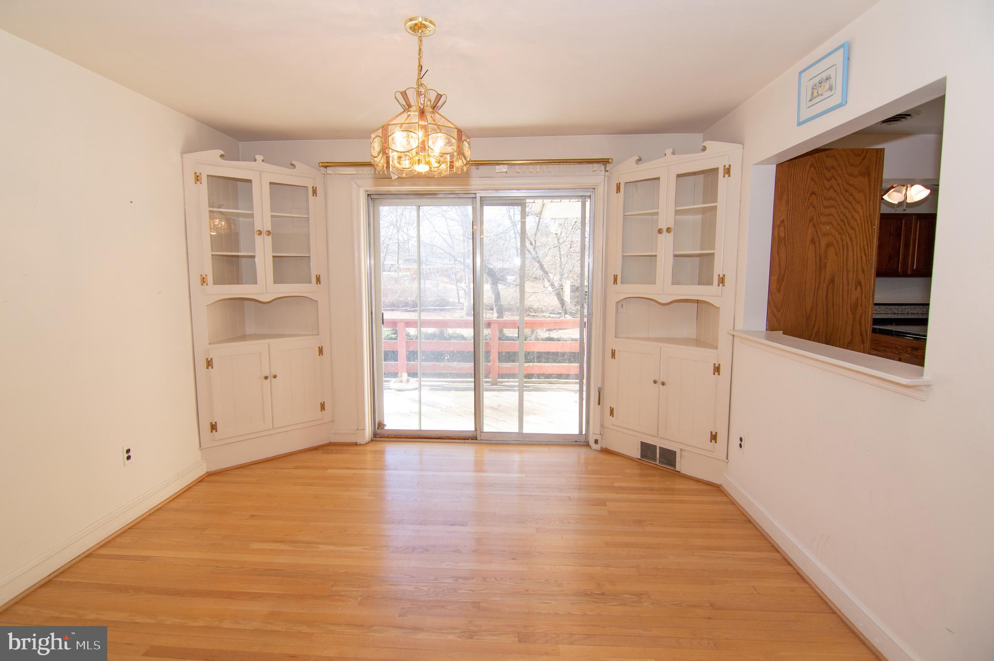 6714 Hackberry Street Springfield, VA 22150 - Photo 8 of 42 Dining Room