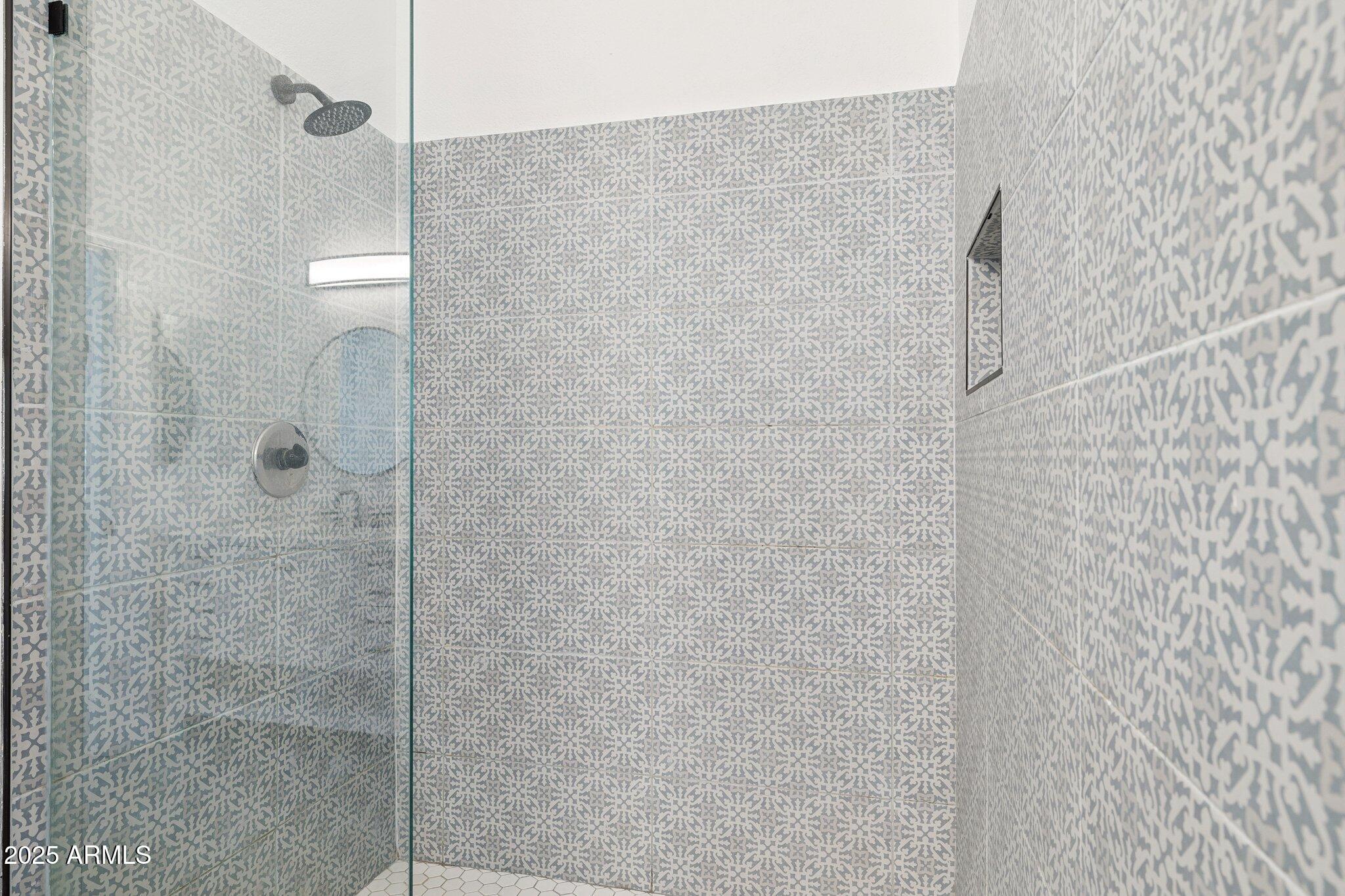 4206 East Agave Road Phoenix, AZ 85044 - Photo 13 of 25 22-web-or-mls-4206-e-agave-rd