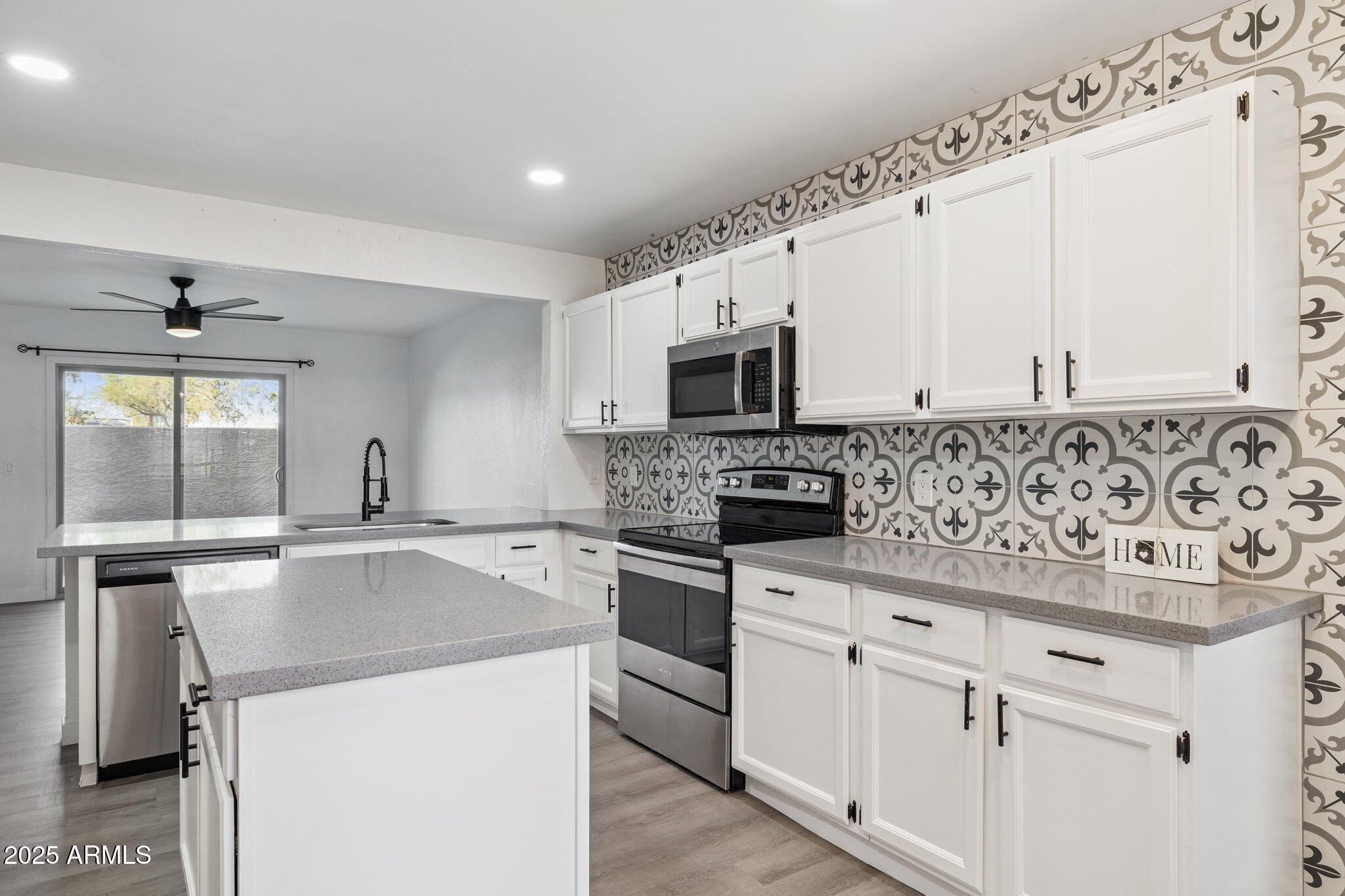 4206 East Agave Road Phoenix, AZ 85044 - Photo 3 of 25 11-web-or-mls-4206-e-agave-rd