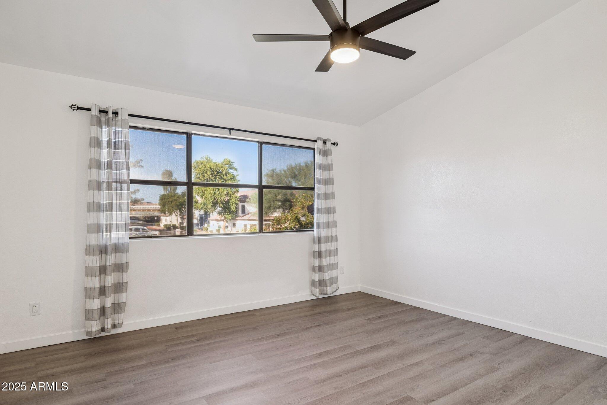 4206 East Agave Road Phoenix, AZ 85044 - Photo 9 of 25 18-web-or-mls-4206-e-agave-rd