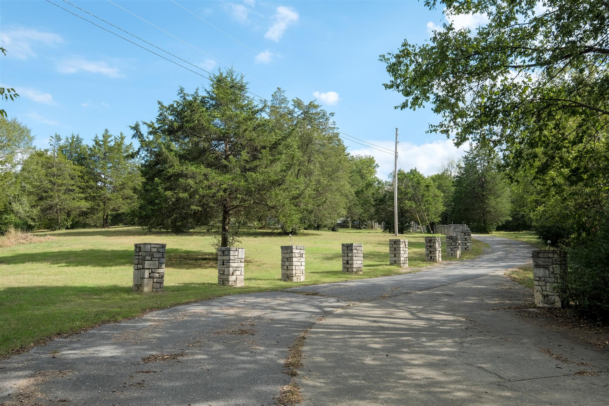 5850 Pettus Road Antioch, TN 37013 - Photo 3 of 21 Gallery Image 3