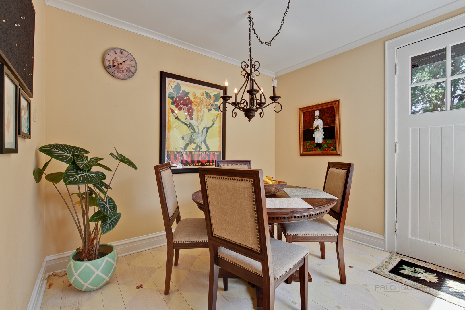 200 Ravine Road Hinsdale, IL 60521 - Photo 14 of 29 a view of a dining room with furniture and chandelier