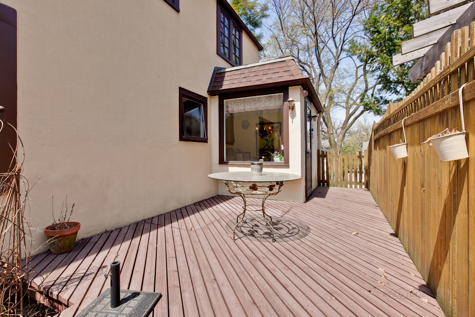 200 Ravine Road Hinsdale, IL 60521 - Photo 25 of 29 a outdoor view with a seating space