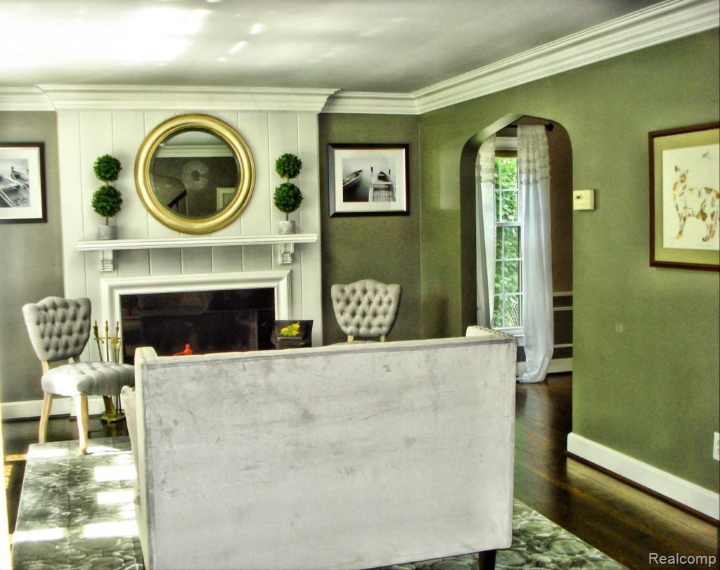 284 Fisher Road Grosse Pointe, MI 48230 - Photo 35 of 69 DSC04911.jpg