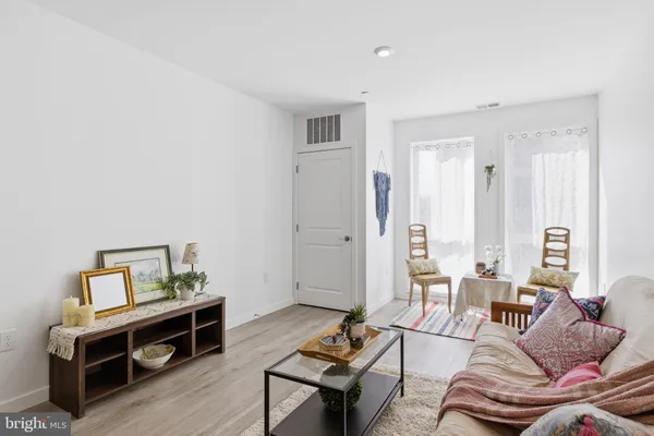$1,615 | 915 North Broad Street, Unit 301, Philadelphia, PA 19123