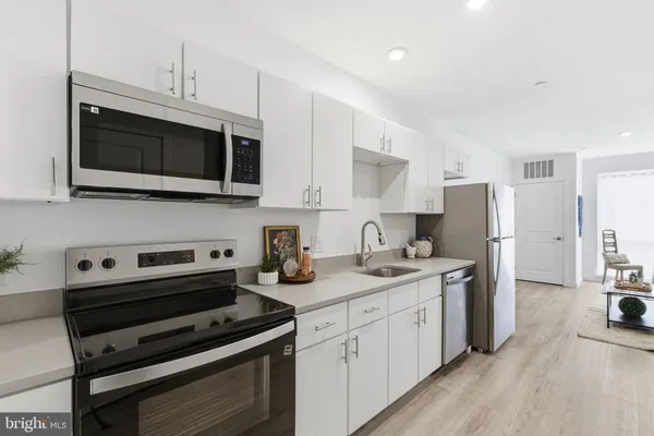 $1,615 | 915 North Broad Street, Unit 301, Philadelphia, PA 19123