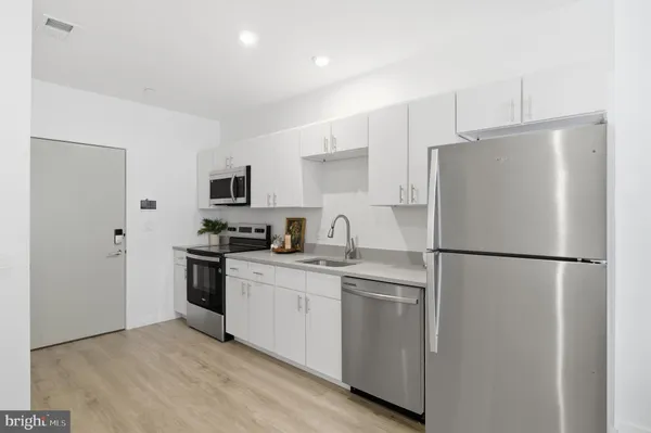 $1,615 | 915 North Broad Street, Unit 301, Philadelphia, PA 19123