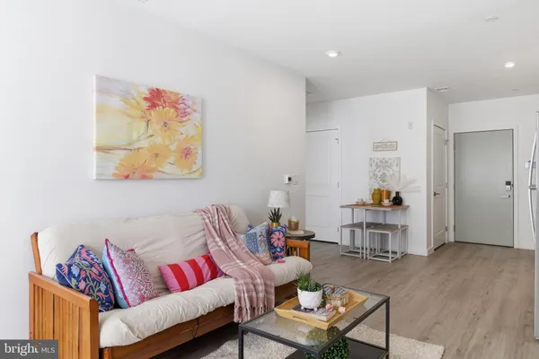 $1,615 | 915 North Broad Street, Unit 301, Philadelphia, PA 19123