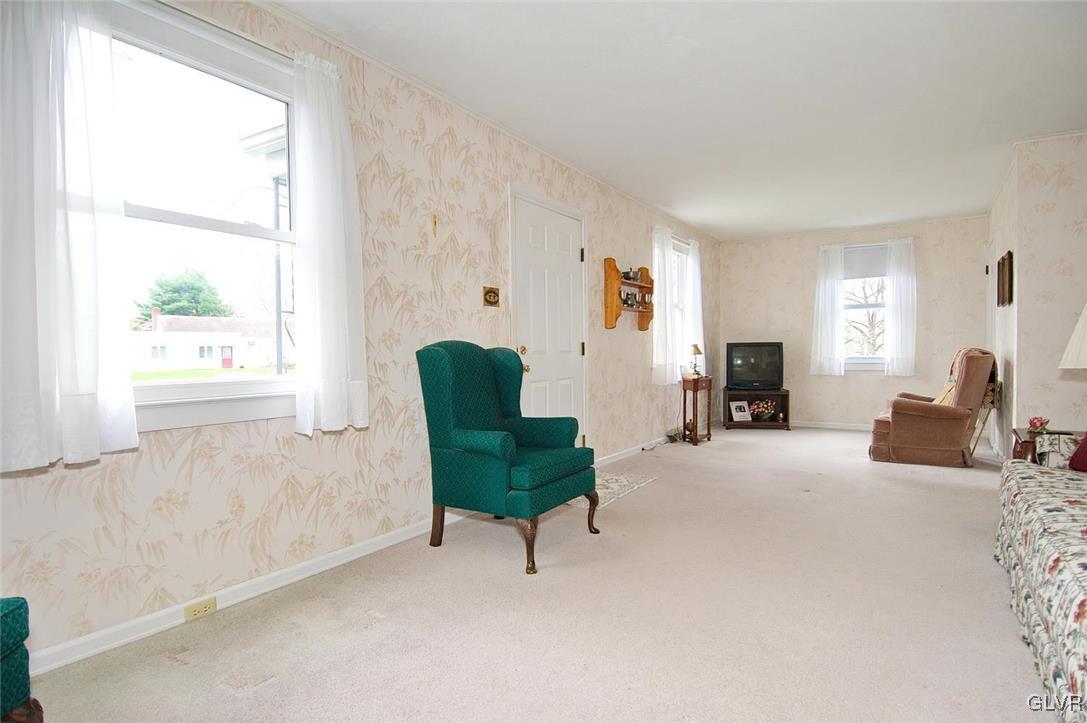 815 Magnolia Road Hellertown, PA 18055 - Photo 12 of 27 Gallery Image 12