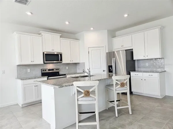 $2,700 | 440 Free Range Drive, Groveland, FL 34715