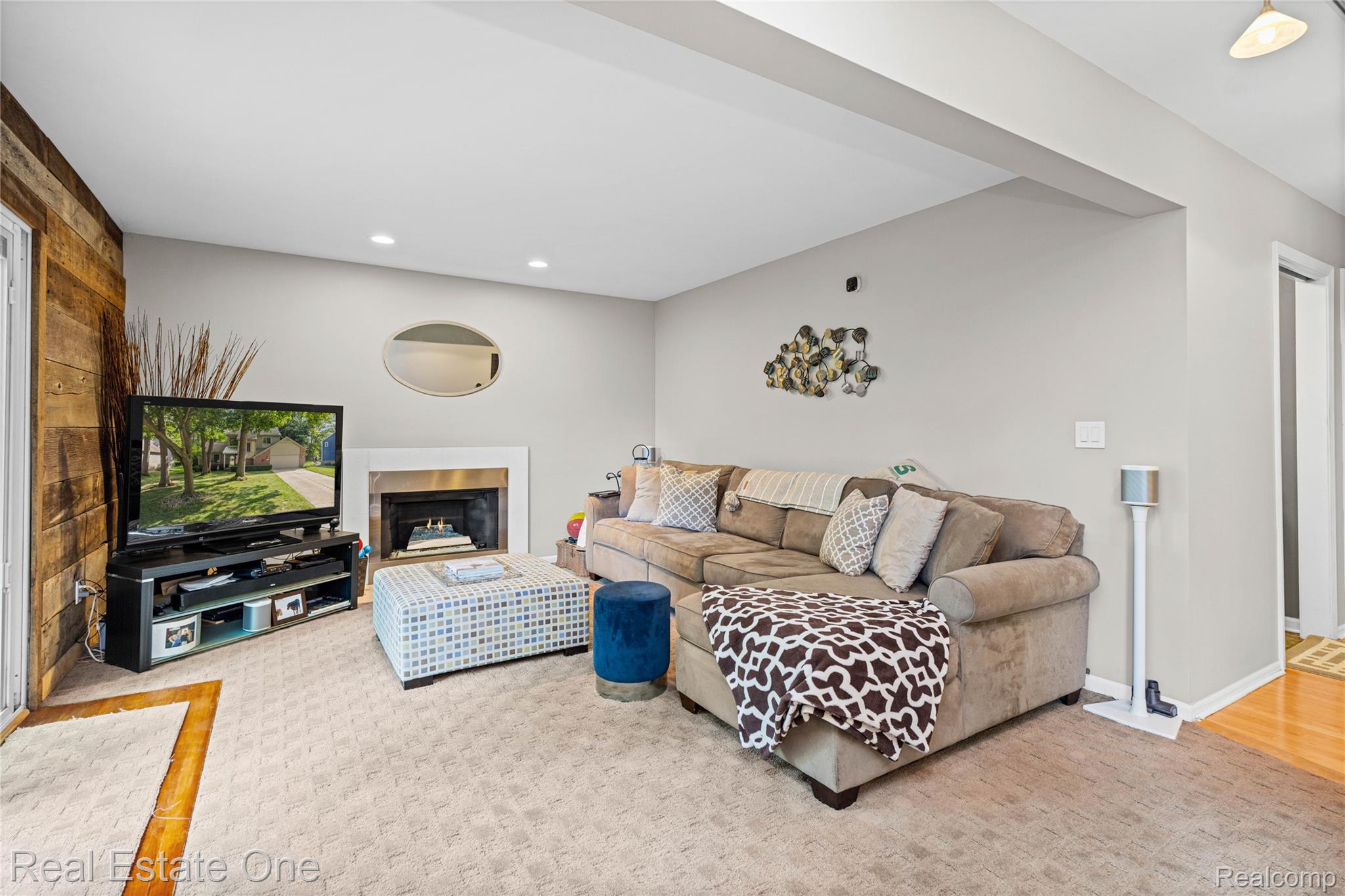 1574 Cardinal Ridge Court West Bloomfield, MI 48324 - Photo 26 of 57 1574 Cardinal Ridge - OnDemand Pix Photography (6).jpg