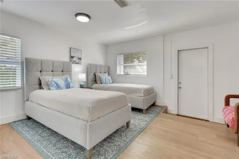 $1,099,000 | 729 Sand Dollar Drive, Sanibel, FL 33957