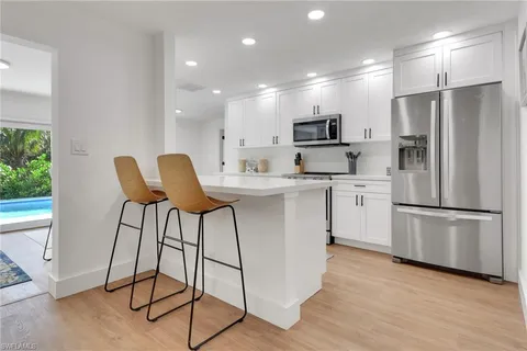 $1,099,000 | 729 Sand Dollar Drive, Sanibel, FL 33957