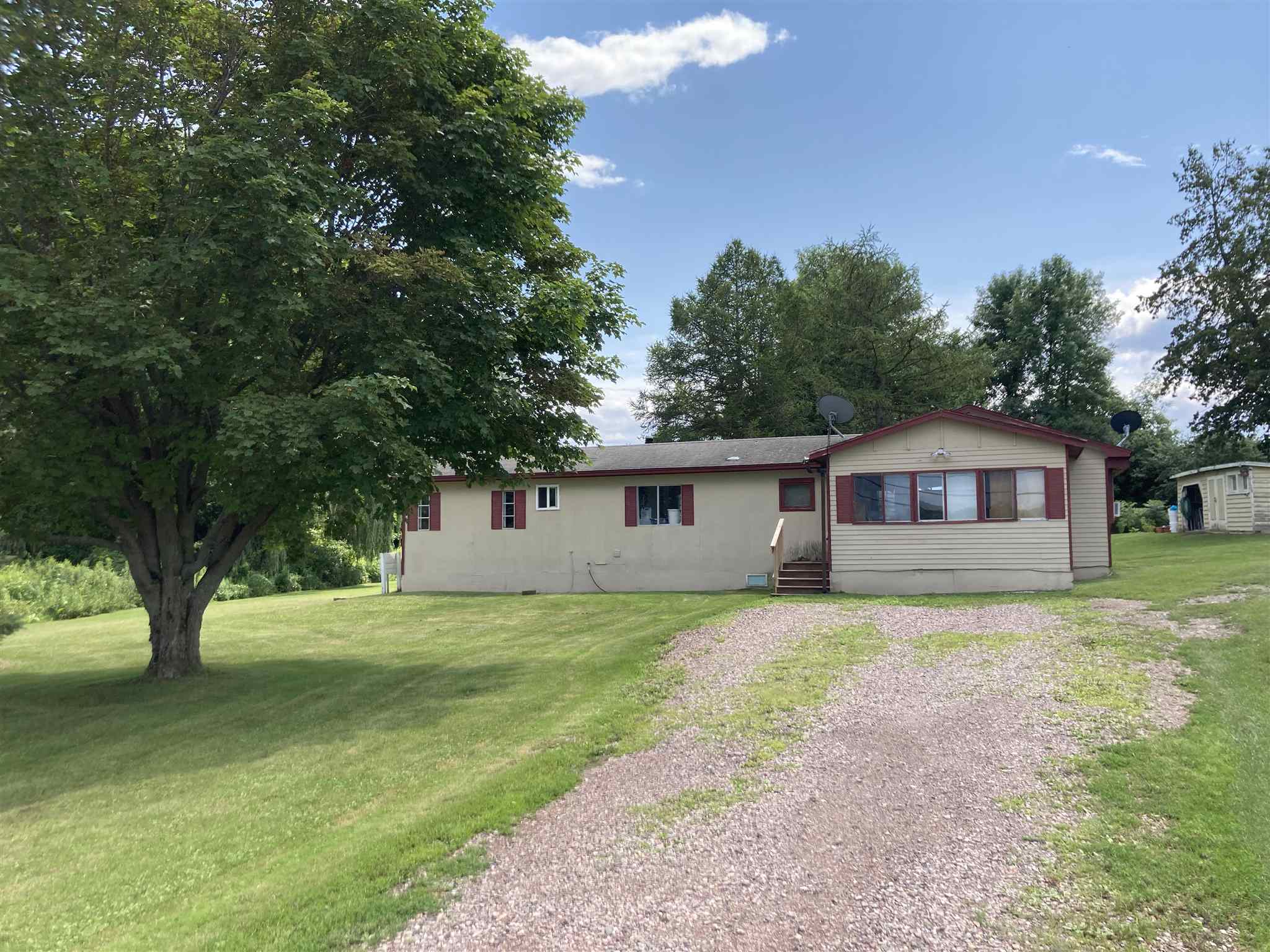 111 Allen Road Grand Isle, VT 05458 - Photo 16 of 17 Gallery Image 16