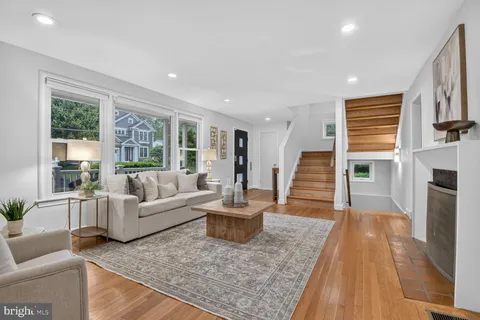 $1,549,000 | 9305 Linden Avenue, Bethesda, MD 20814