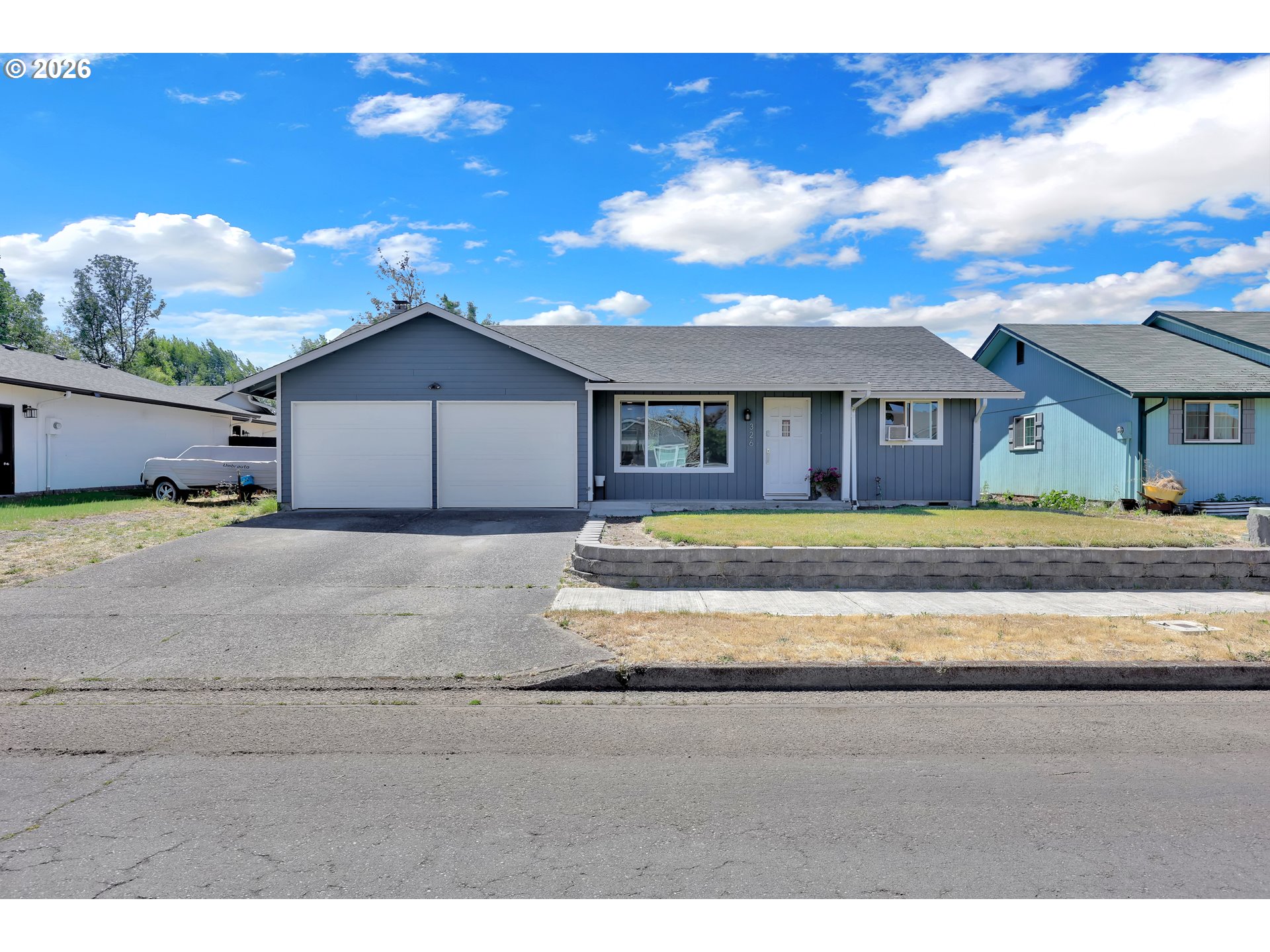 326 North 38th Place Springfield, OR 97478 - Photo 2 of 39