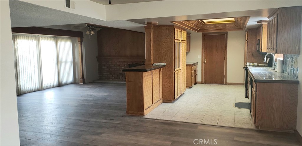 3222 Oak Knoll Drive Los Alamitos, CA 90720 - Photo 2 of 6