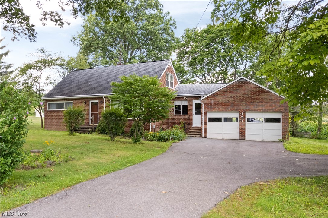 151 West Nimisila Road Akron, OH 44319 - Photo 3 of 32 Gallery Image 3