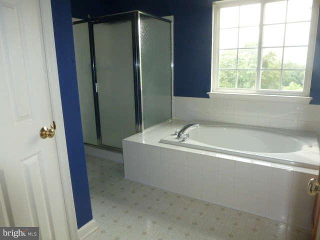 95 Saratoga Road Inwood, WV 25428 - Photo 14 of 14 Bath Master