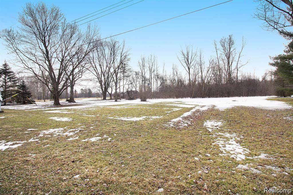 3122 East Mt Morris Road Mount Morris, MI 48458 - Photo 17 of 20 IMG_3498.jpg