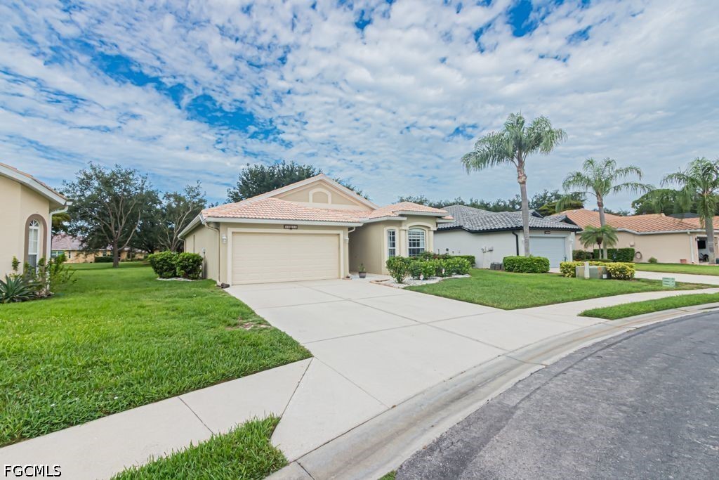 12822 Ivory Stone Loop Fort Myers, FL 33913 - Photo 3 of 50