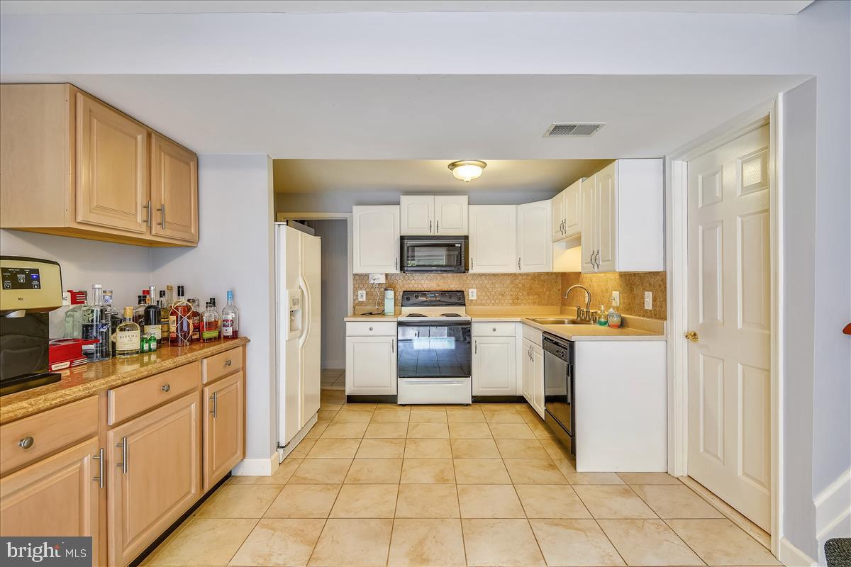 3251 Breckenridge Way Riva, MD 21140 - Photo 45 of 65 Lower Kitchen