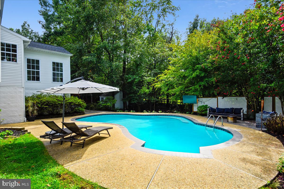 3251 Breckenridge Way Riva, MD 21140 - Photo 50 of 65 Patio and Pool Area