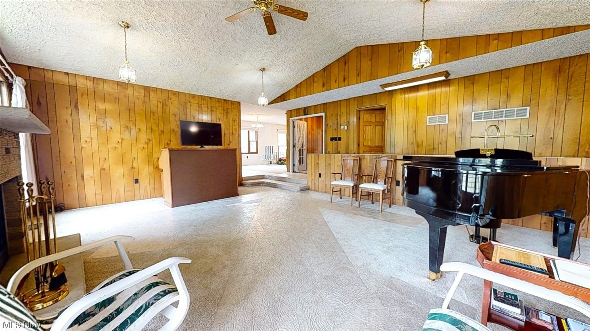 405 Twin Bridge Road Little Hocking, OH 45742 - Photo 3 of 34 grand room