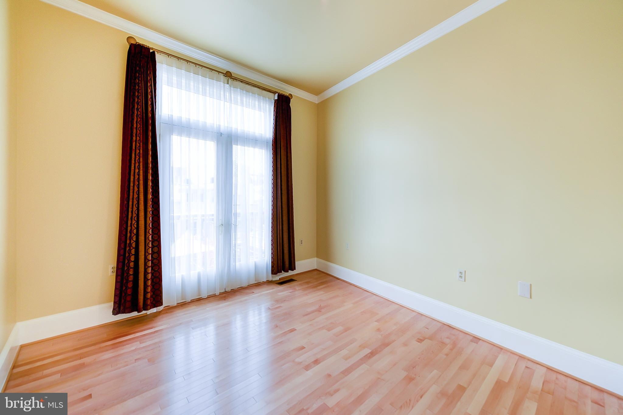 20 Logan Circle Northwest, Unit 12 Washington, DC 20005 - Photo 26 of 36