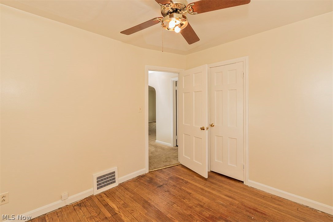 1544 Winchester Road Lyndhurst, OH 44124 - Photo 15 of 35