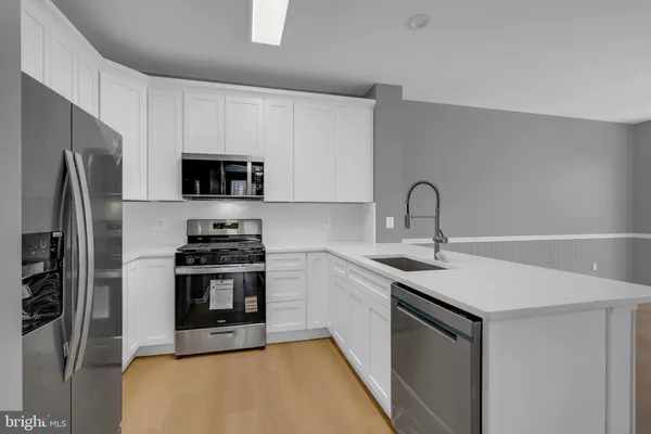 $3,250 | 20863 Cosworth Terrace, Sterling, VA 20165