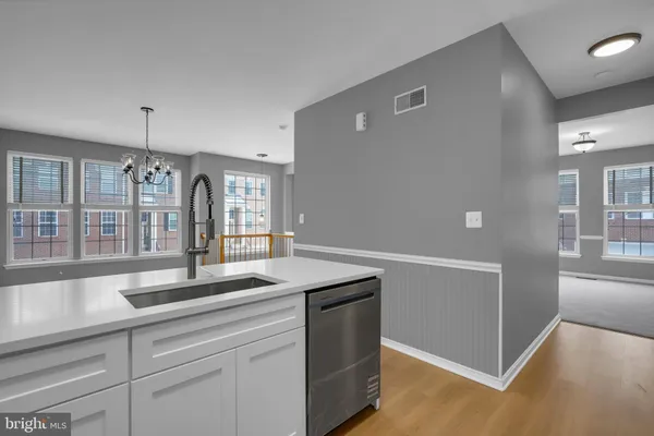 $3,250 | 20863 Cosworth Terrace, Sterling, VA 20165