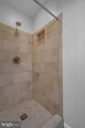 $3,250 | 20863 Cosworth Terrace, Sterling, VA 20165